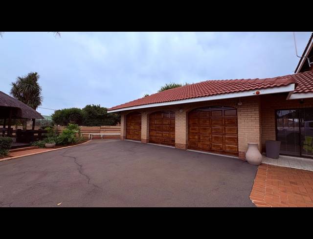 4 BEDROOM HOUSE FOR SALE IN KENLEAF